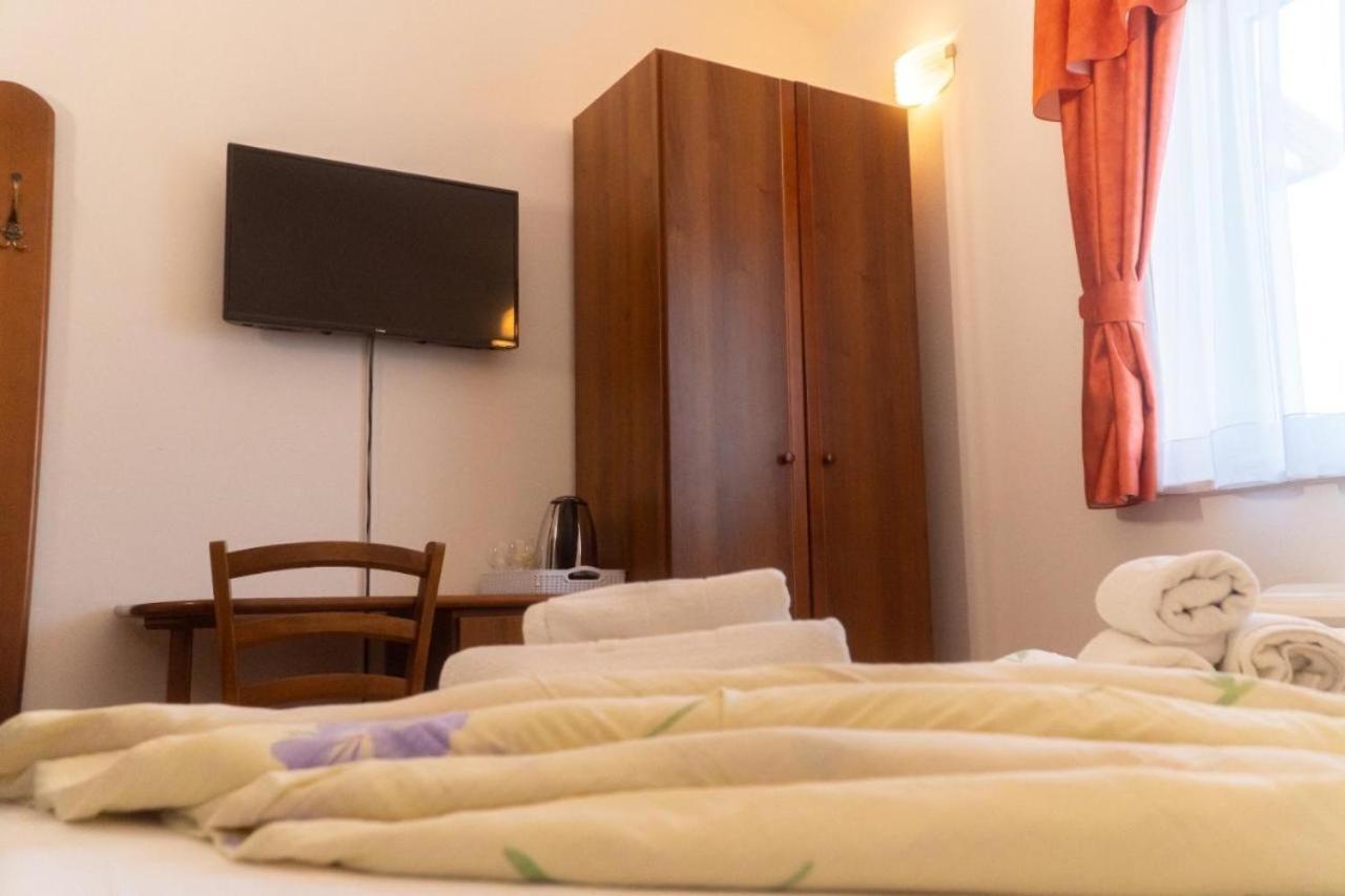 Apartments And Rooms Villa Chiara 卡尼卡 外观 照片