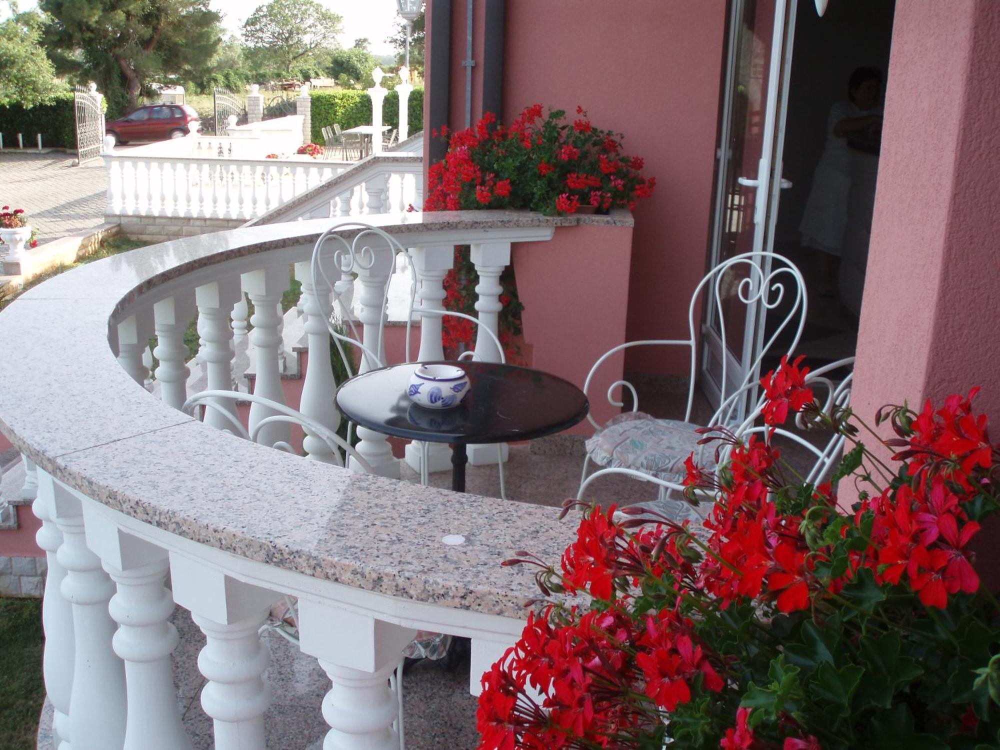 Apartments And Rooms Villa Chiara 卡尼卡 外观 照片