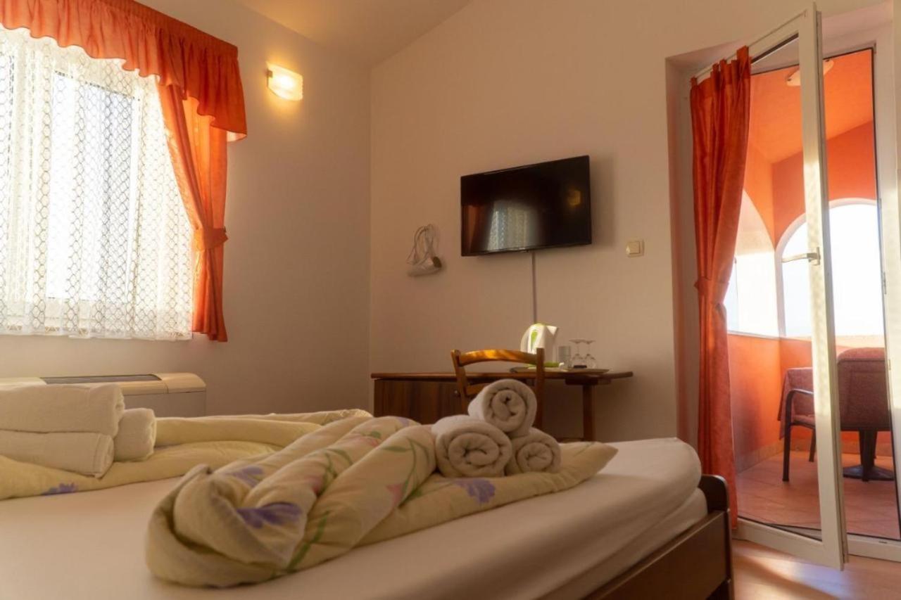 Apartments And Rooms Villa Chiara 卡尼卡 外观 照片