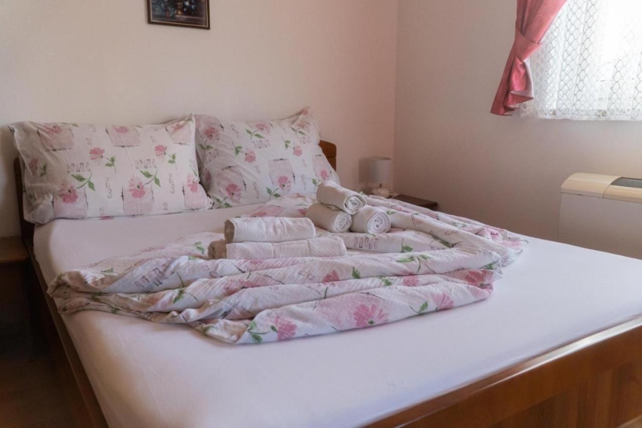 Apartments And Rooms Villa Chiara 卡尼卡 外观 照片